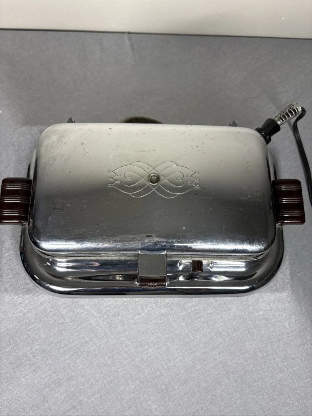 Vintage General Electric GE Automatic Chrome Grill Waffle Baker Iron